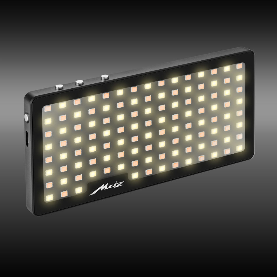 METZ presenta su nueva antorcha LED bicolor para video- LED S500 BC